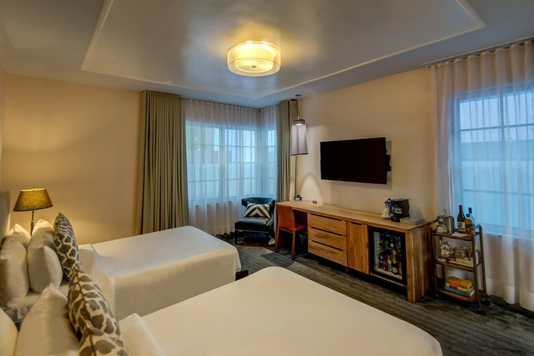 Sbh South Beach Hotel