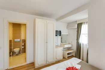 Sherwood Prize Hotel