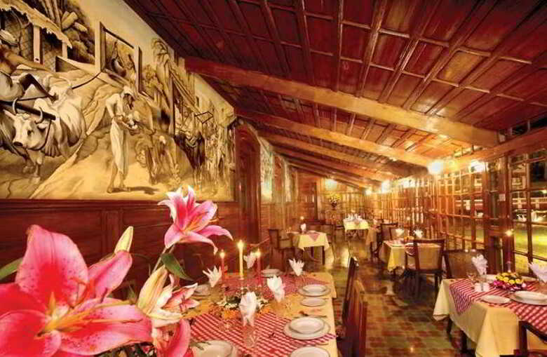 Hotel Welcomheritage Ferrnhills Royale Palace