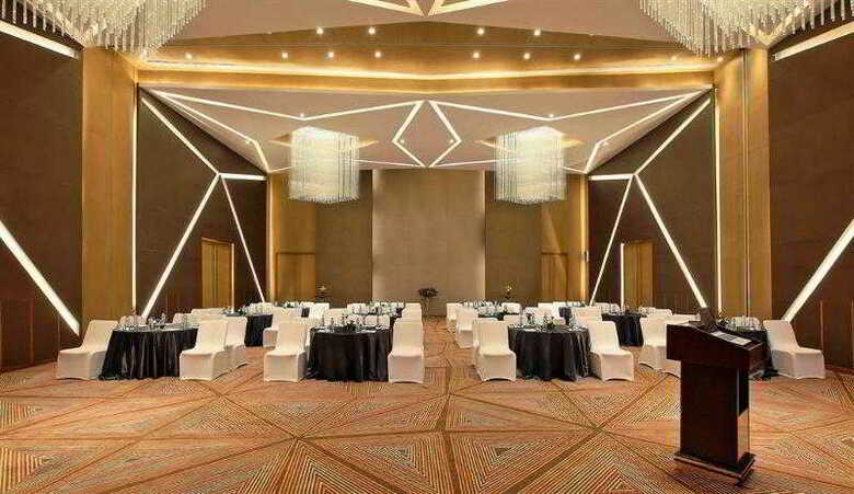 Hotel Novotel Ahmedabad