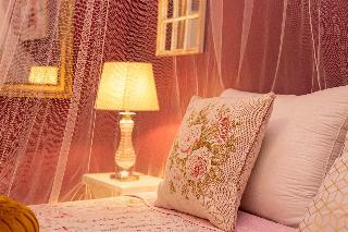Hotel V.a. Boutique Apartments And Suites