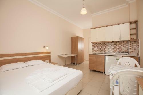 Apartamento Catty Cats Garden Hotel