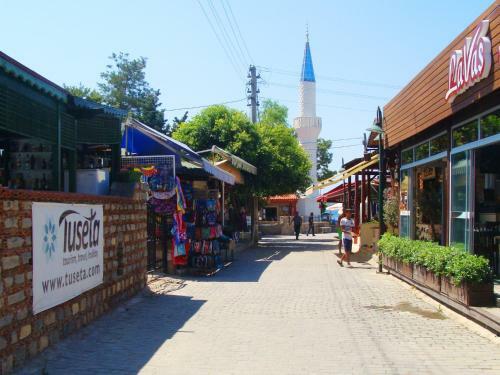 Tuseta Kaynak Apart