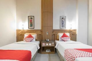 Oyo 821 Hotel Dinasti