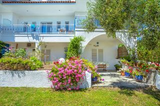 Hotel Xenios Faros Apartments