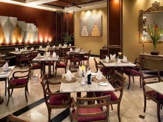 Hotel Mercure Mandalay Hill Resort