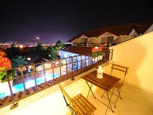 Sea Breeze Hotel And Apartments