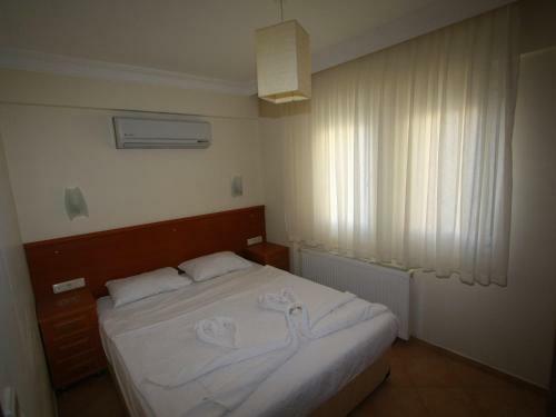 Sea Breeze Hotel And Apartments