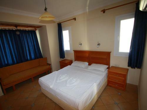 Sea Breeze Hotel And Apartments