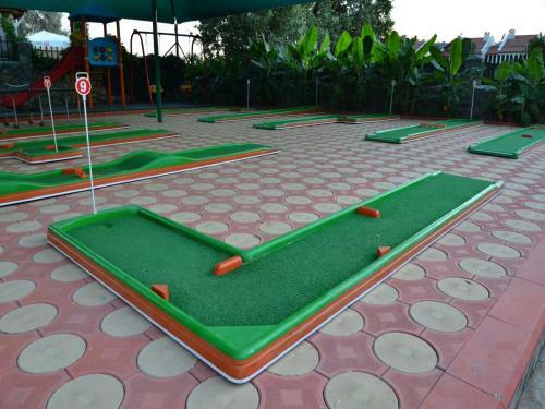 Sea Breeze Hotel And Apartments