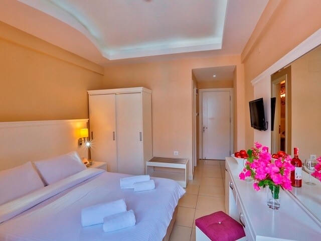 Golden Life Resort Hotel & Spa
