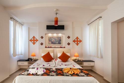 Nicholas Heights Deluxe Suite Hotel