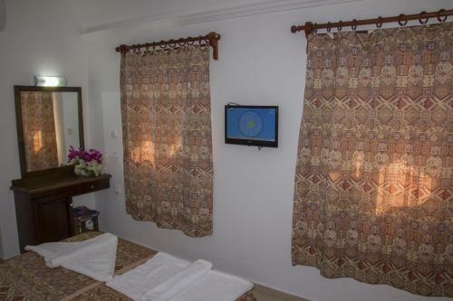 Orange Lodge (sunmed Lodge)
