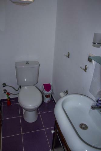 Orange Lodge (sunmed Lodge)