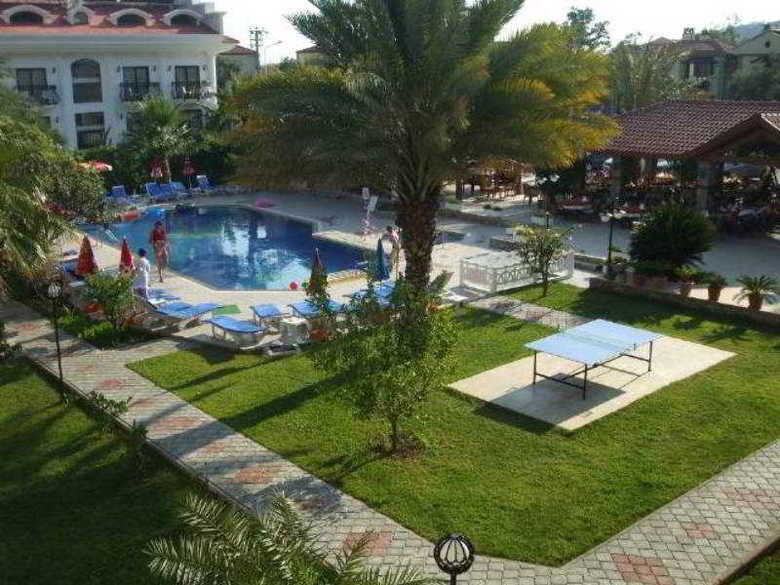 Blue Star Hotel