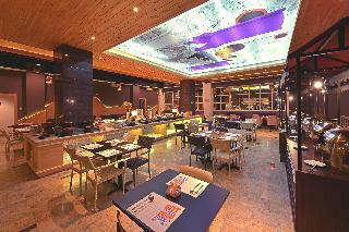 Oak Tree Premier Hotel Bandung