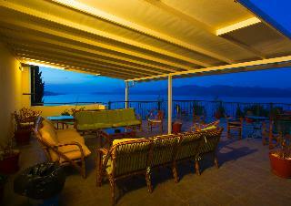 Aliki Hotel