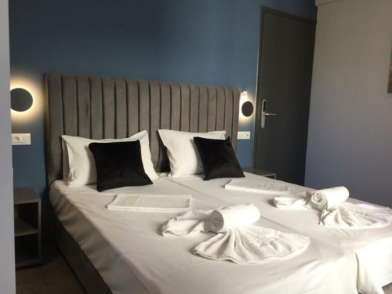 Adamakis Hotel