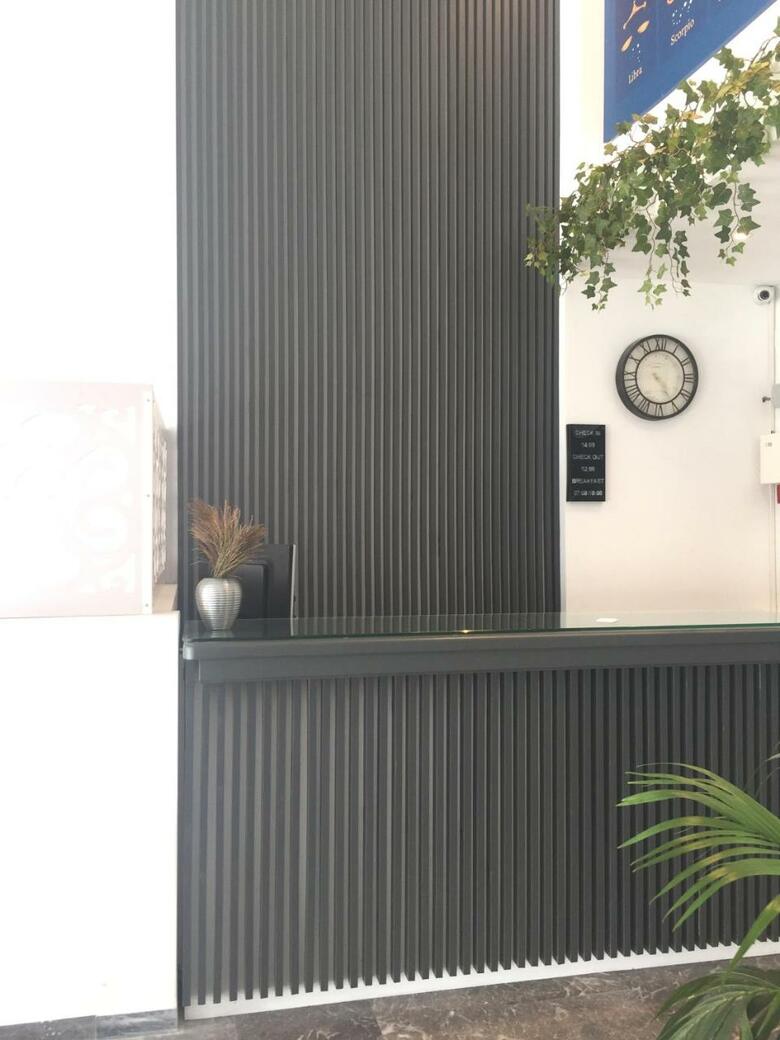 Adamakis Hotel