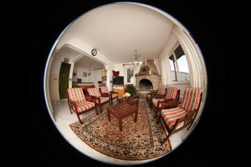 California Apart Hotel
