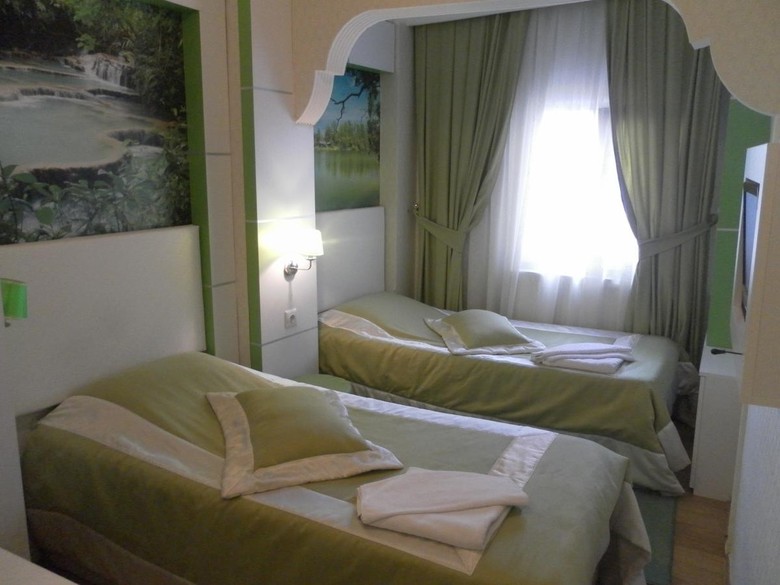 Hotel La White