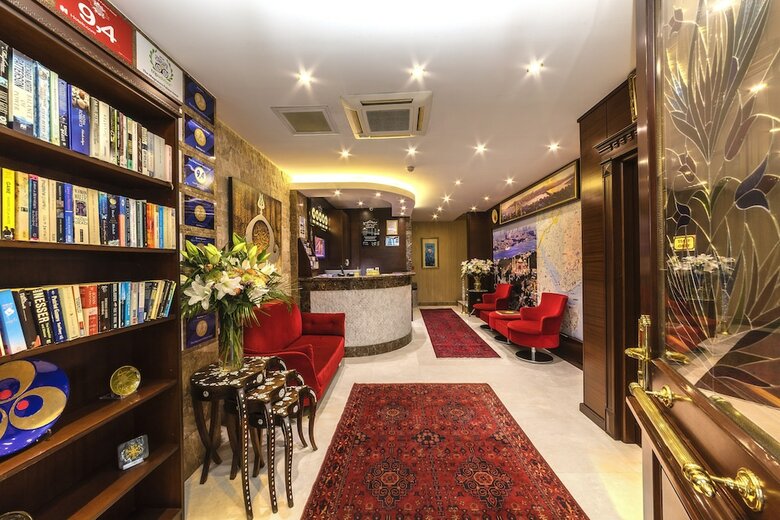 The Magnaura Palace Hotel