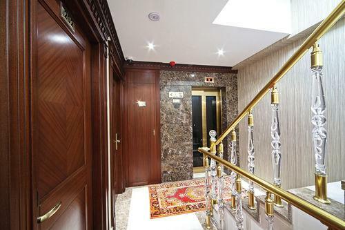 The Magnaura Palace Hotel