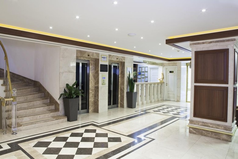 Grand Asiyan Hotel