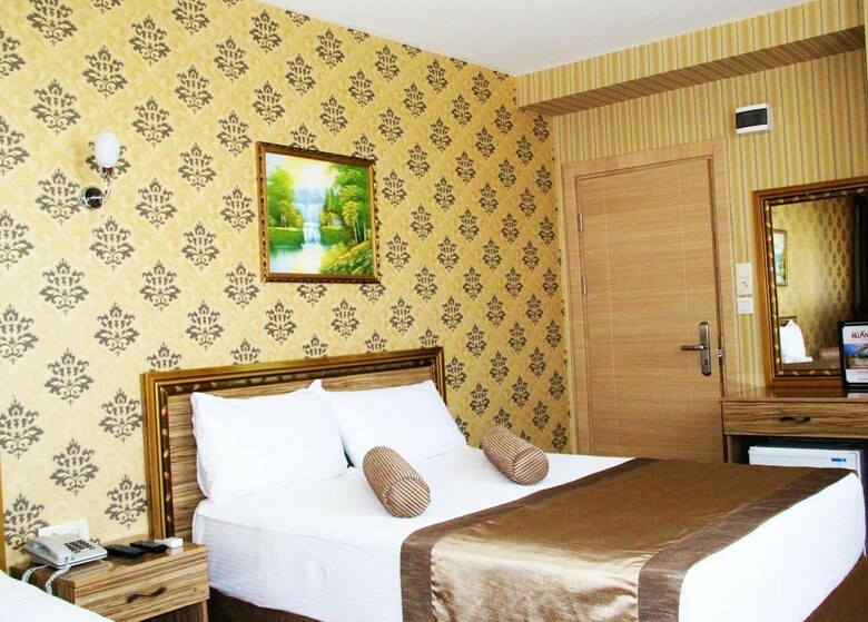 Nuans Hotel