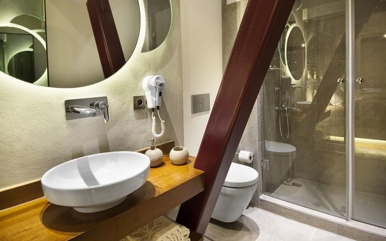 Hotel Nuru Ziya Suites