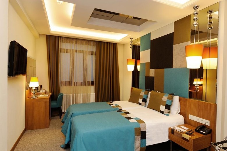 Collage Pera Hotel