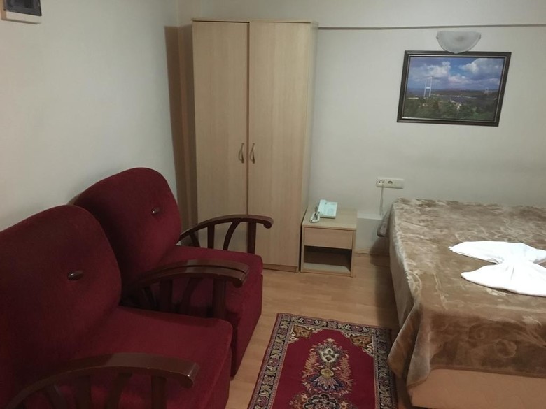 �r�n Hotel