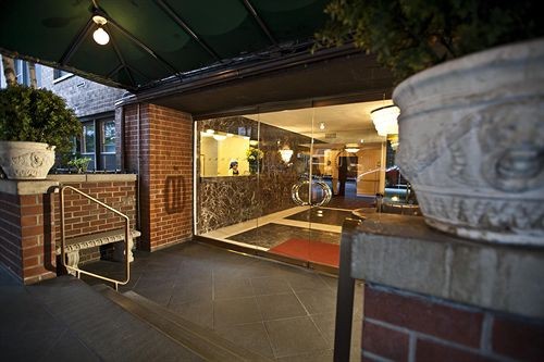 Hotel Murray Hill East Suites