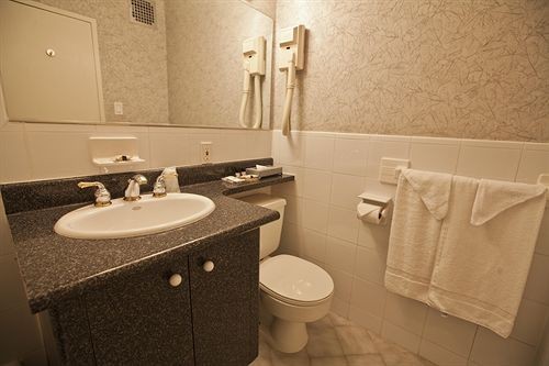 Hotel Murray Hill East Suites