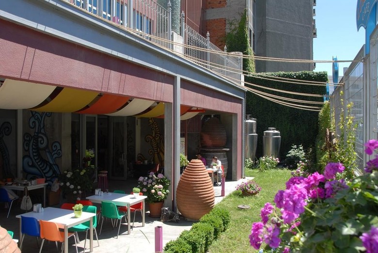 Han Hostel Airport North