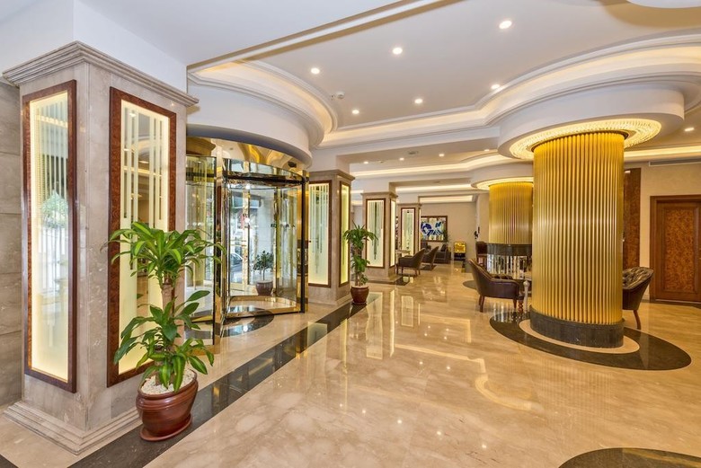 Glorious Hotel