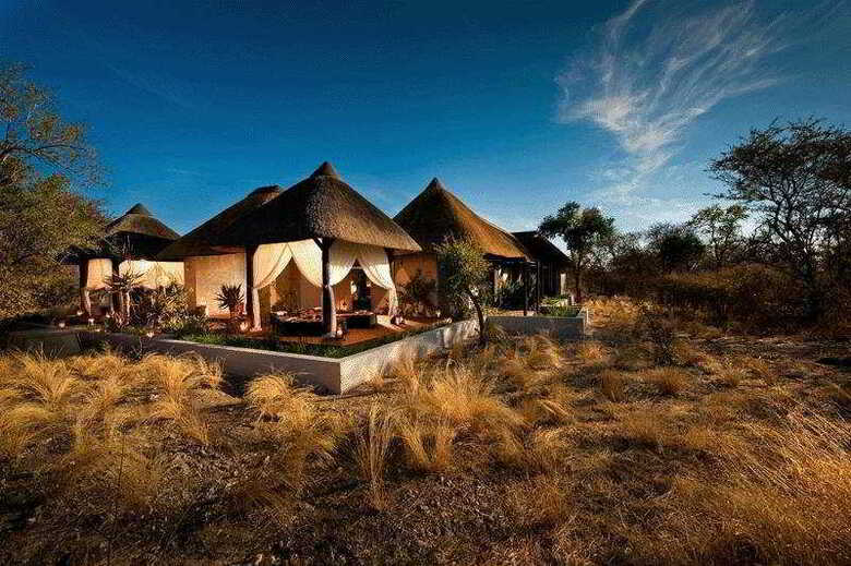 Hotel Mokuti Etosha Lodge