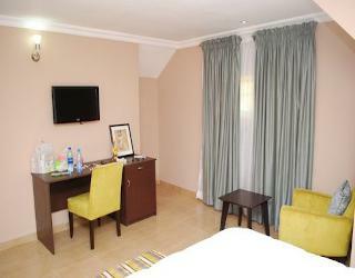Valley Point Hotel & Suites