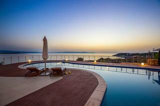 Hotel Efzin Villa At Tersanas Near The Beach