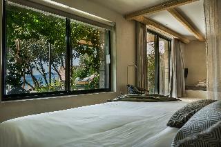Hotel F Zeen