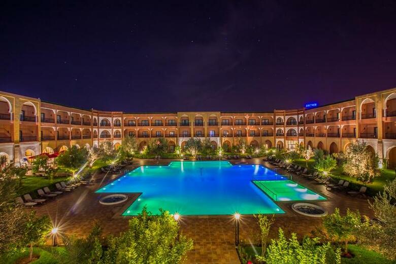 Hotel Riad Ennakhil And Spa