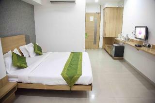 Oyo 1000 Hotel Admiral Suites