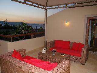 Mylos Hotel & Apartments