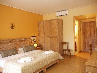 Mylos Hotel & Apartments