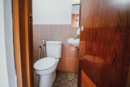 Hostal Reddoorz Plus Near Semanggi