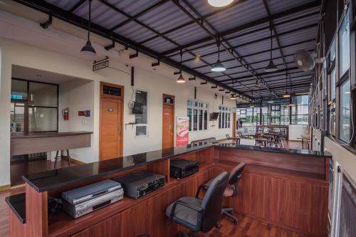 Hostal Reddoorz Plus Near Semanggi