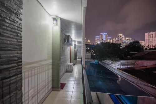 Hostal Reddoorz Plus Near Semanggi
