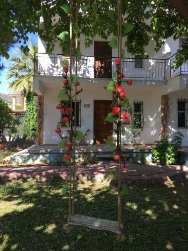 Hostal Mursel Pension Garden Hotel