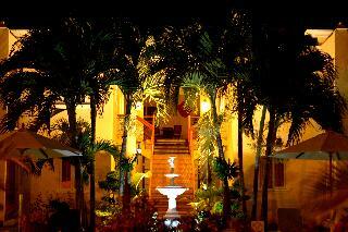 Apartamentos La Pointe Villas