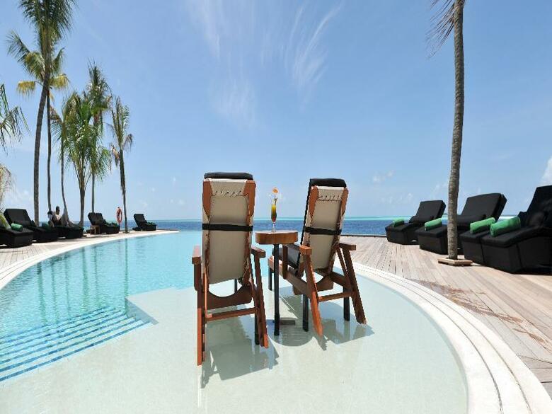 Hotel Komandoo Maldives Island Resort